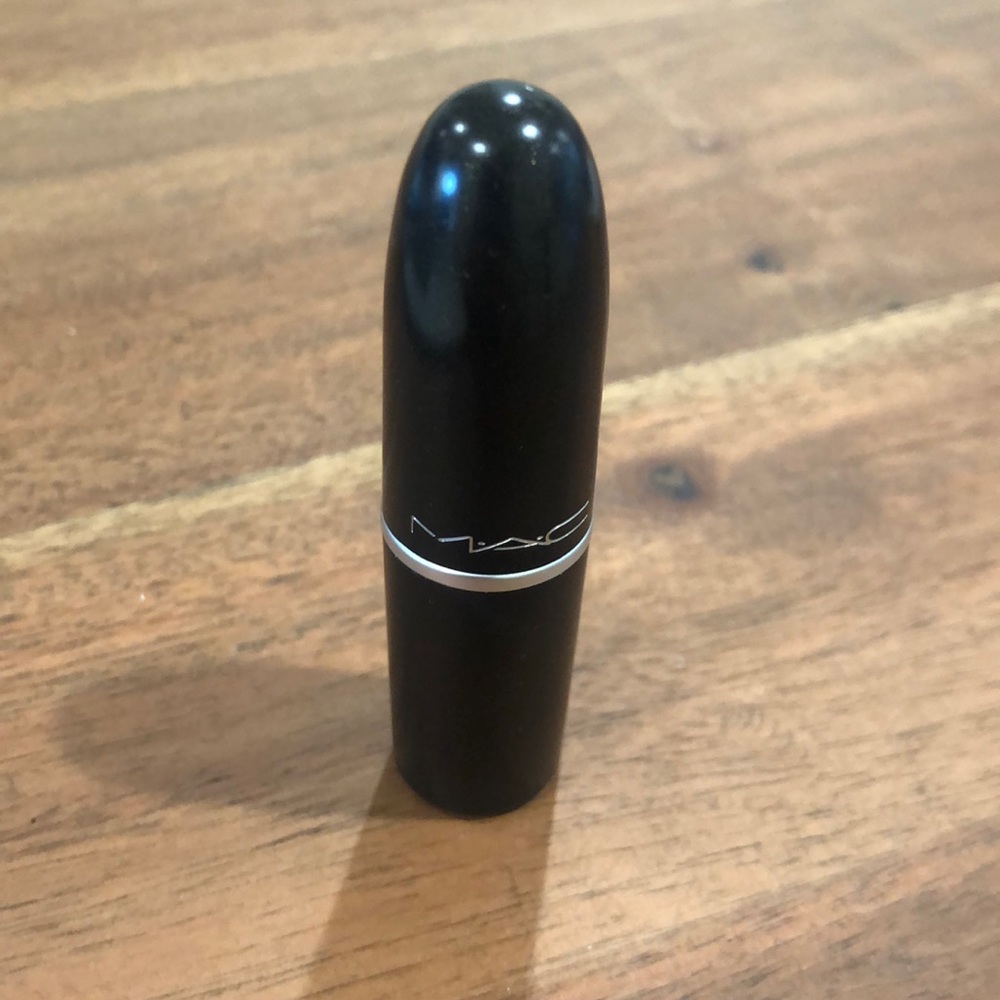 Mac Satin Lipstick *Mocha*